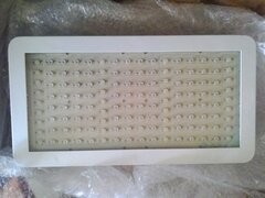 Panel  Led 400 W od góry