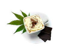 Hot Cannabis Chocolate   Goraca czekolada konopna