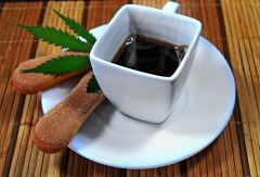 cannabis coffe   cappuccino kawa
