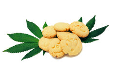 cannabis cookie.jpg